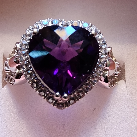 14K White Gold 3 ct Genuine Amethyst Ring - Picture 2 of 3